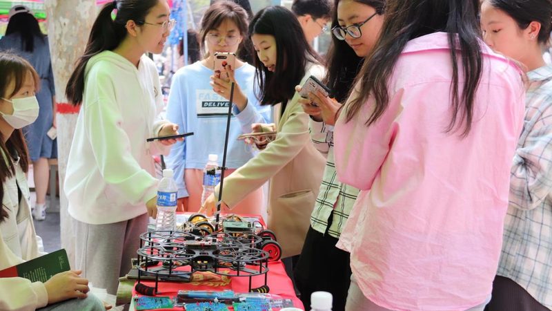 APP研发外包报价单模板：揭秘定制化服务的核心要素